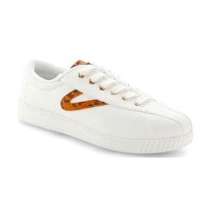 Brand new Tretorn tennis shoes